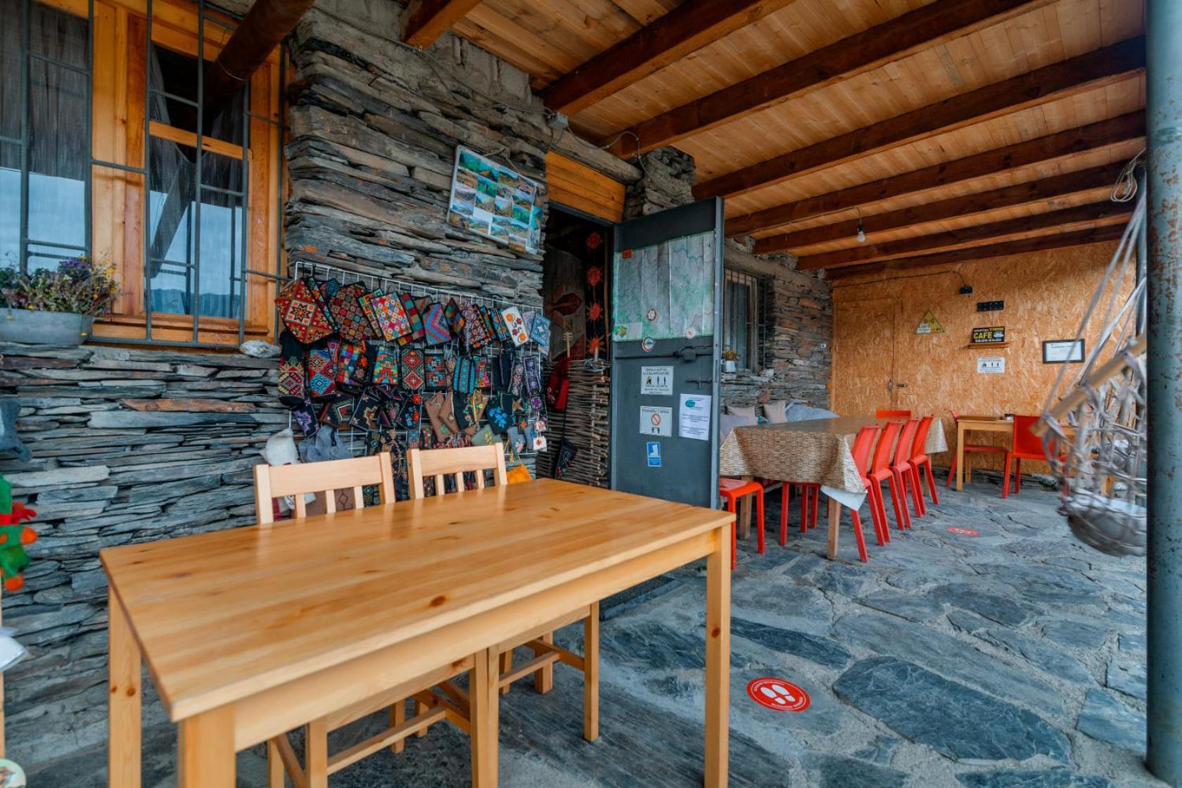 Tishe Hostel Omalo Luaran gambar